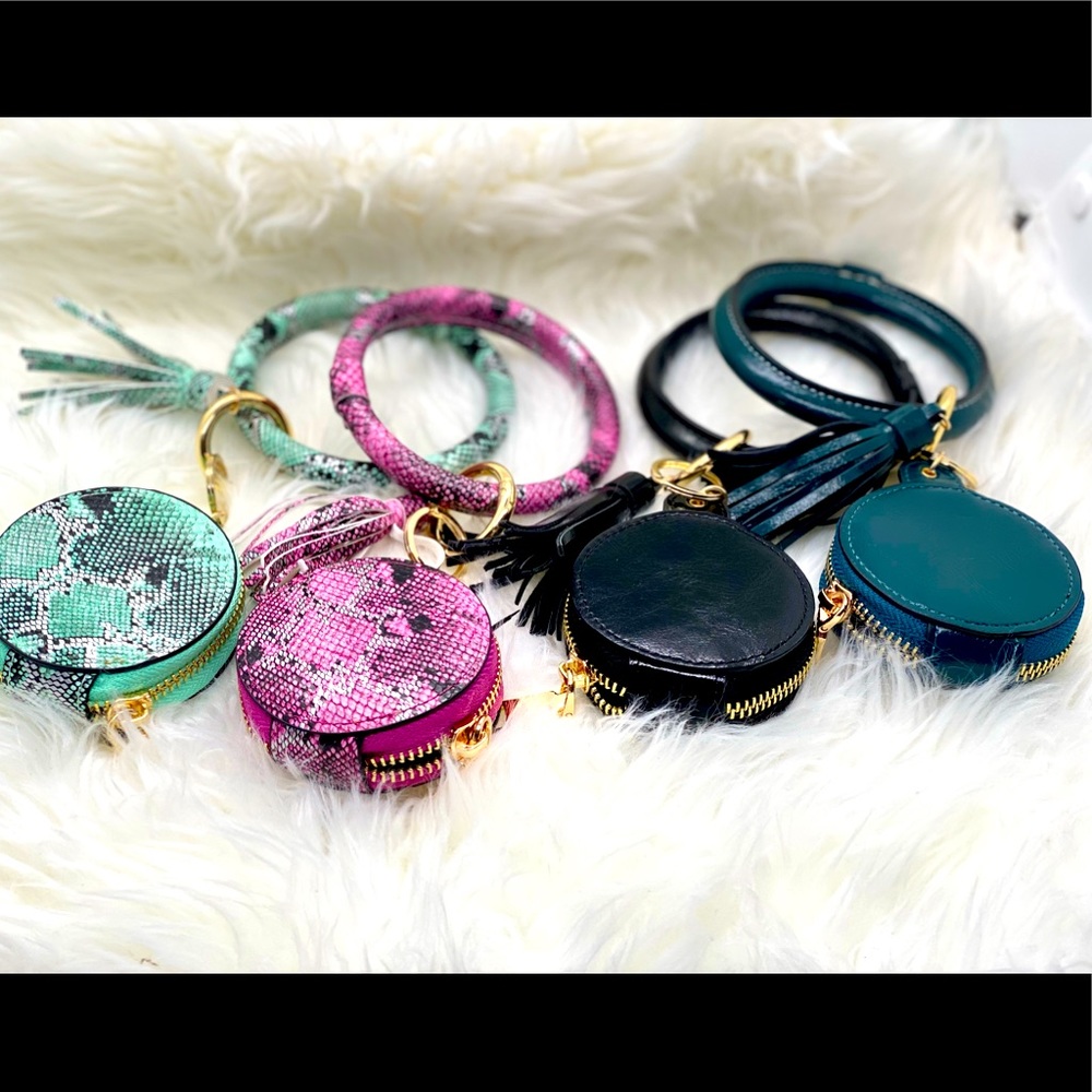 Key Ring Bangle with Air Pod Case